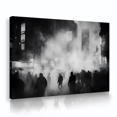 Ambiance ville brouillard avec cette toile de rue urbaine pour décorer un salon moderne
