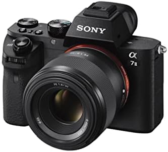 Sony FE 50 mm F1.8, stałoogniskowy obiektyw standardowy z mocowaniem typu FE, odpowiedni do serii aparatów pełnoklatkowych (a7, a9, a1), czarny. (SEL50F18.SYX)