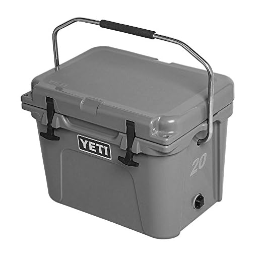 YETI Roadie 20 Cooler, Charcoal