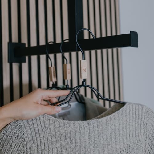 LIO HOME® Kleiderbügel Schwarz Metall – Extra stabil mit...