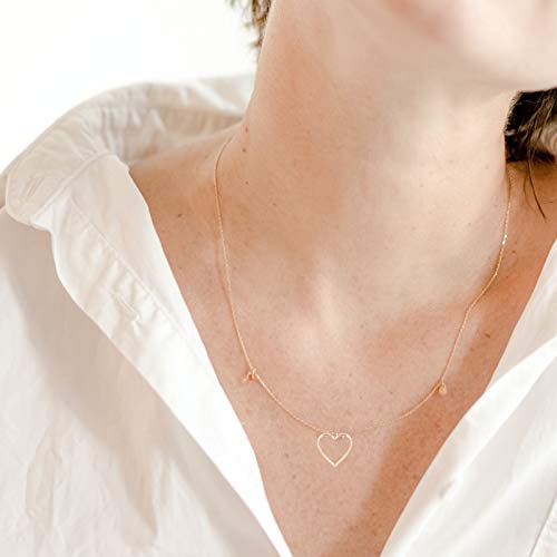 EXCEART 20Pcs Abrir Moldura Encantos Do Coração DIY Oco Out Em Forma de Coração Moldura Bandeja Ping