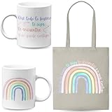 Quodelo Pack Taza y Bolsa Tote Regalo Amiga Cumpleaños Diseño Arcoíris Motivador Apta Microondas y Lavavajillas Detalle Original para Mejores Amigas y Familia Kit Completo 350ml y Bolso Tela Multiusos
