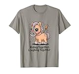 Vous montrez combien vous aimez les poneys avec un personnage de bébé poney potelé, d'énormes yeux brillants et des cœurs flottant autour, idéal si vous aimez les promenades en poney, les dessins animés drôles de chevaux, les animaux de la ferme et le partage de moments heureux et de rires.