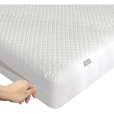 Queen Size Waterproof Bamboo Mattress Protector Cover