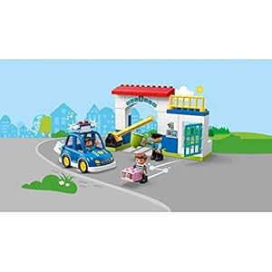 Amazon.co.jp - レゴ® デュプロ 光る！鳴る！ポリスカーとポリスステーション 10902