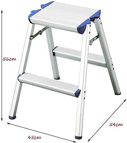 Escabeau pliable compact avec large pédale antidérapante de taille 1