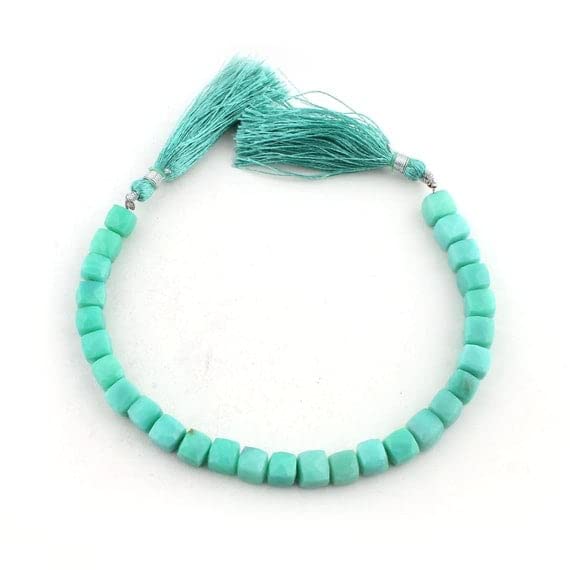 Chrysoprase faceted cube beads de 8-9mm pour la création de bijoux uniques Sb1658