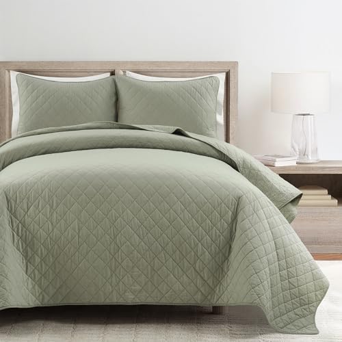 Lush Decor Ava Diamond Cotton Quilt Queen Size 3 Piece Set Full/Queen Sage - Green Bedding Set Queen Quilt - Modern Minimalist Decor - Fall Quilts