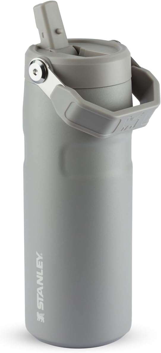 Stanley - Garrafa de Água Aerolight Flip Straw, Canudo Integrado, Abertura Grande, Aço Inoxidável Leve, 473ml Ash Stanley - Garrafa de Água Aerolight Flip Straw, Canudo Integrado, Abertura Grande, Aço Inoxidável Leve, 473ml Ash