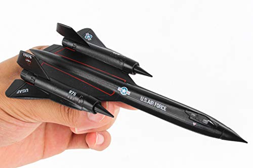 Daron Worldwide Trading Sr-71 Blackbird Metal Vehicle (1:200 Scale), Black #TOP7