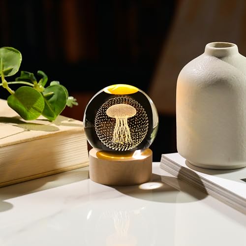 Image of 3D Crystal Ball Jellyfish Gifts for Women Men - Jellyfish Statue Paperweight Birthday Jellyfish Gifts for Best Friend Daughter Keepsake Paperweight - Animals Figurines Statues Home Decor