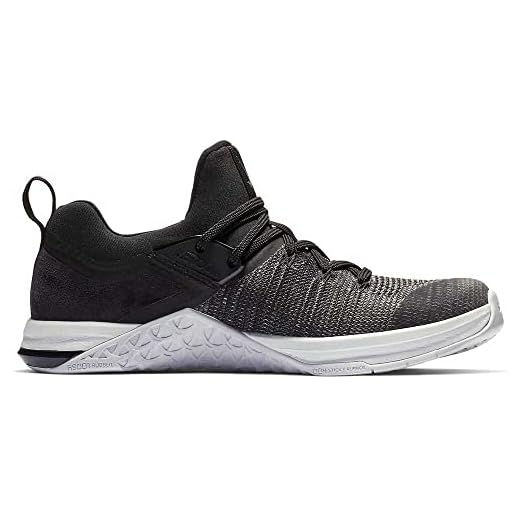 Nike dam WMNS Metcon Flyknit 3 träningsskor, Svart svart matt silver vit - 40 EU