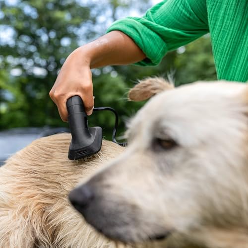 Kärcher Mobile Outdoor Cleaner OC 4 + Pet Kit, Fördermenge: 2 l/min, Gewicht: 3,1 kg, Wassertank: 8 l, Lithium-Ionen-Akku, Spiralschlauch, Gerätefilter, Kegel-/Flachstrahldüse, Handtuch für Haustiere