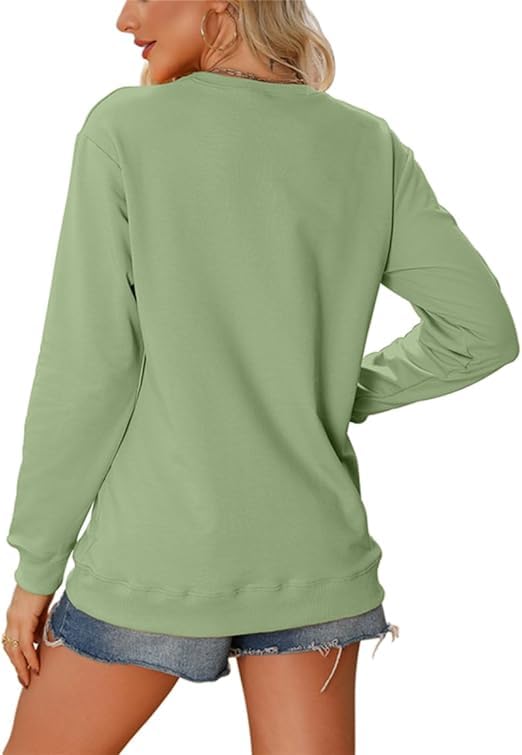 Life is Better at The Lake Sweatshirts for Women Funny Graphic Long Sleeve Shirts Casual Pullover Crewneck Tops2