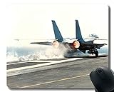 portaaviones traducción ingles 4. También es una buena idea enviarlo como un regalo a tus amigos;