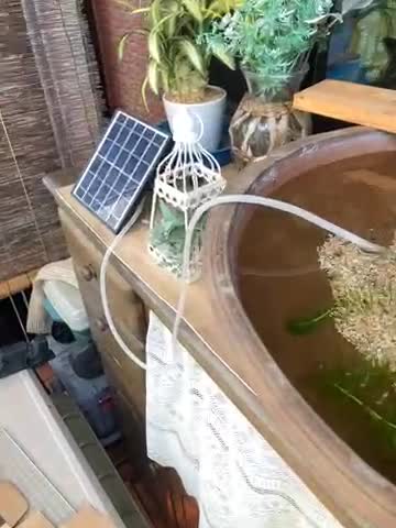 発砲大　フタ無し　めだか　容量220〜230L テトラ メダカ用ソーラーポンプ 屋外OK 固定器具付