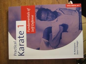 Paperback Practical Karate 1: Fundamentals of Self-defense Book