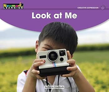 Paperback Look at Me Leveled Text Book