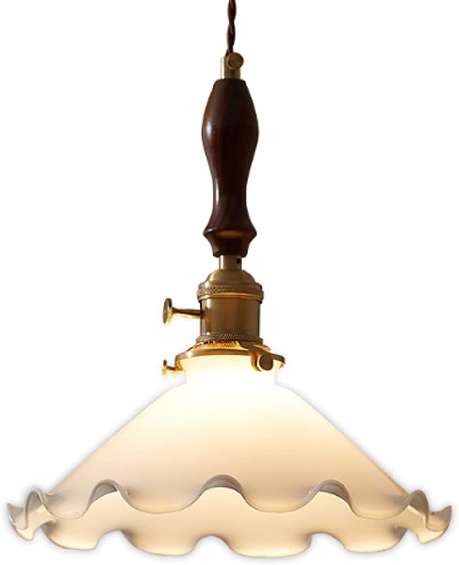 Lustre en verre et cuivre authentique avec bois de noyer pour une décoration haut de gamme