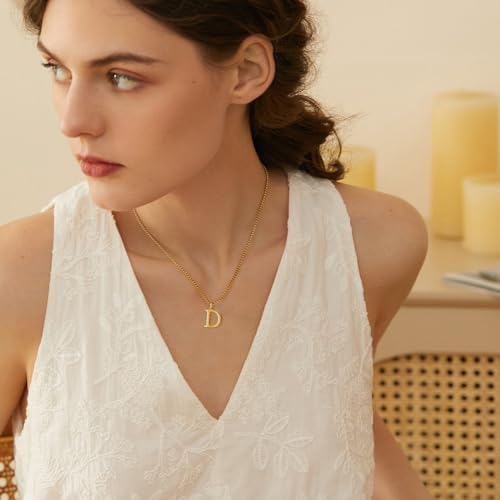 Collar iniciales chapado en oro de 14 quilates