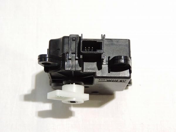 Amazon | ニッサン純正 E12 ノート用 エアミックス アクチュエーター Amazon | ニッサン純正 E12 ノート用 エアミックス アクチュエーター