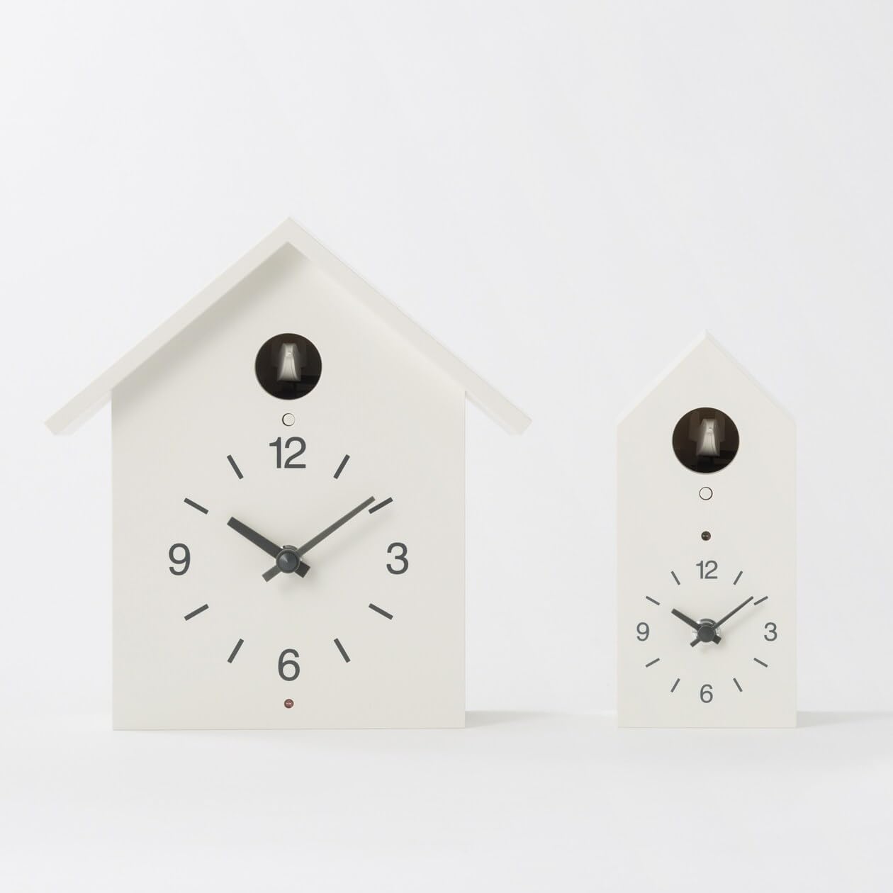 無印良品 MUJI MJ-CCWS1/83829803 Dove Clock, White, Width 3.7 x Depth 4.3 x Height 8.1 inches (95 x 108 x 204 mm)
