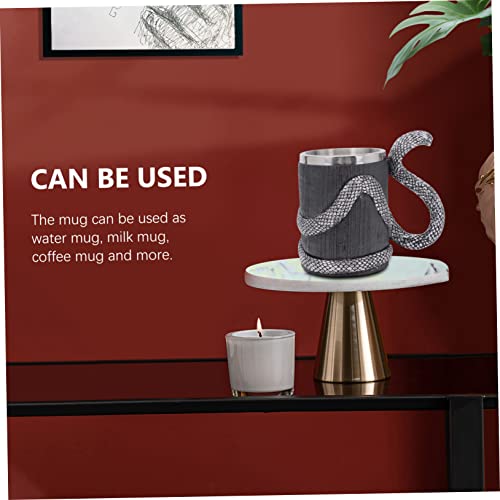 Taza de acero inoxidable premium estilo cobra con acabado esculpido en negro y plata 4