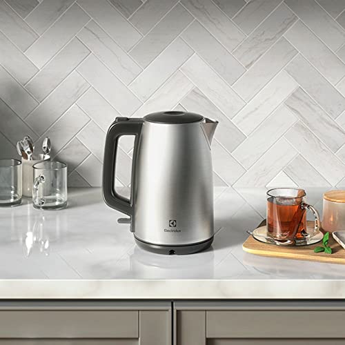 Chaleira jarra eletrica Electrolux desligamento automatico capacidade 1,7L facil abertura tampa alça