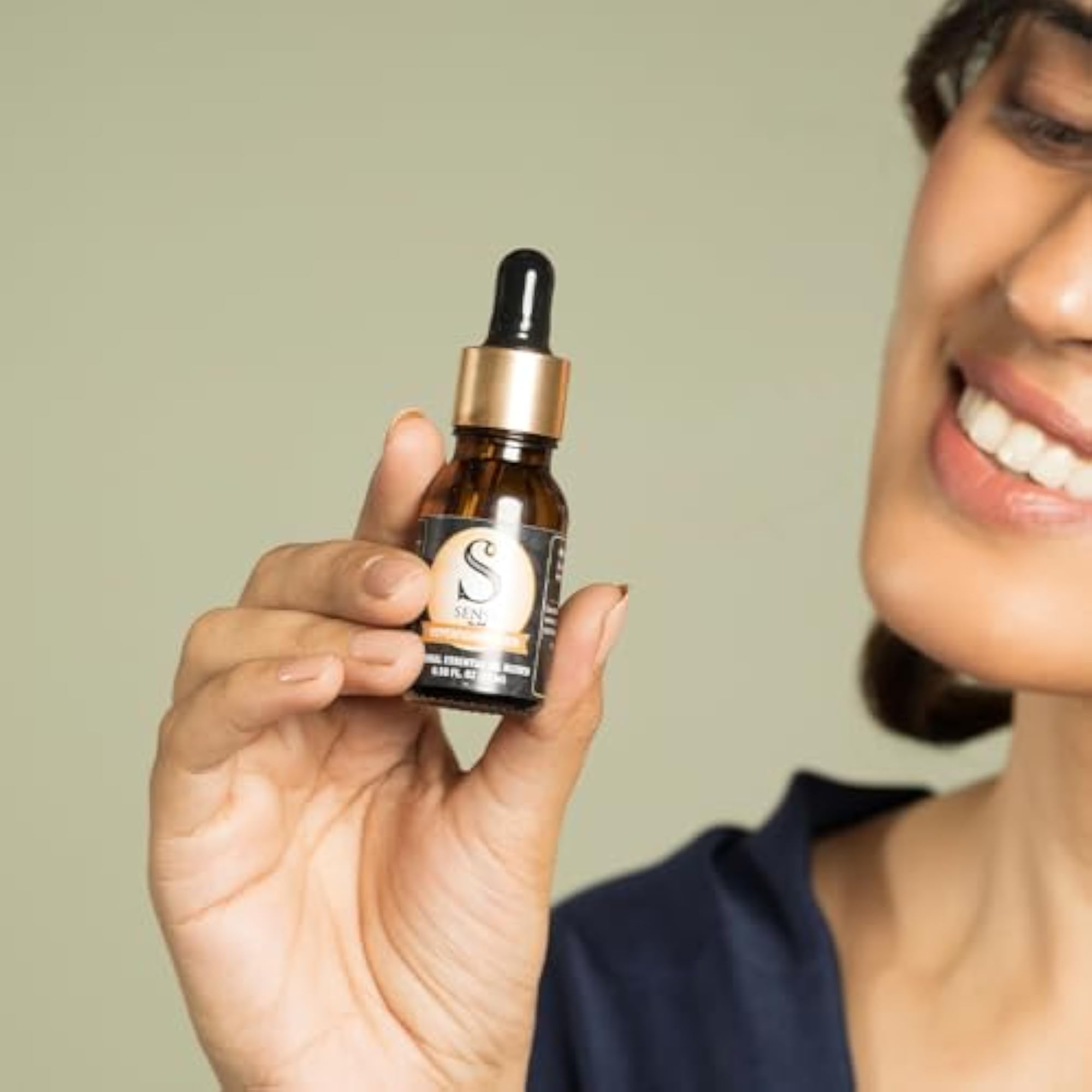 Natural Tea Tree & Turmeric Essential Oil for Hyperpigmentation