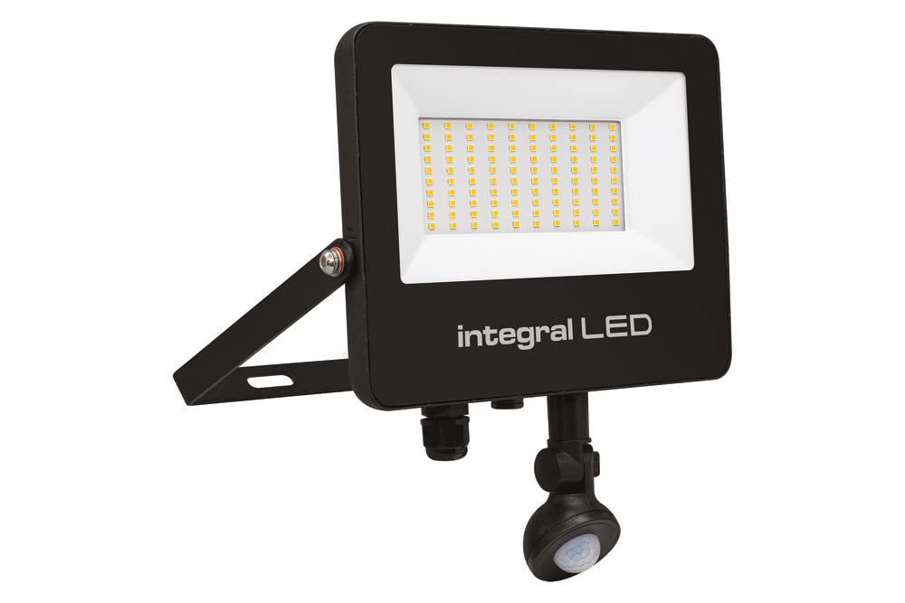 Integral Super Slim 2 Floodlight IP67 7000LM 70W 4000K PIR 120° Non Dimmable 100LM/W Black