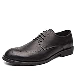 Scarpe da abito comode e classiche per uomini.