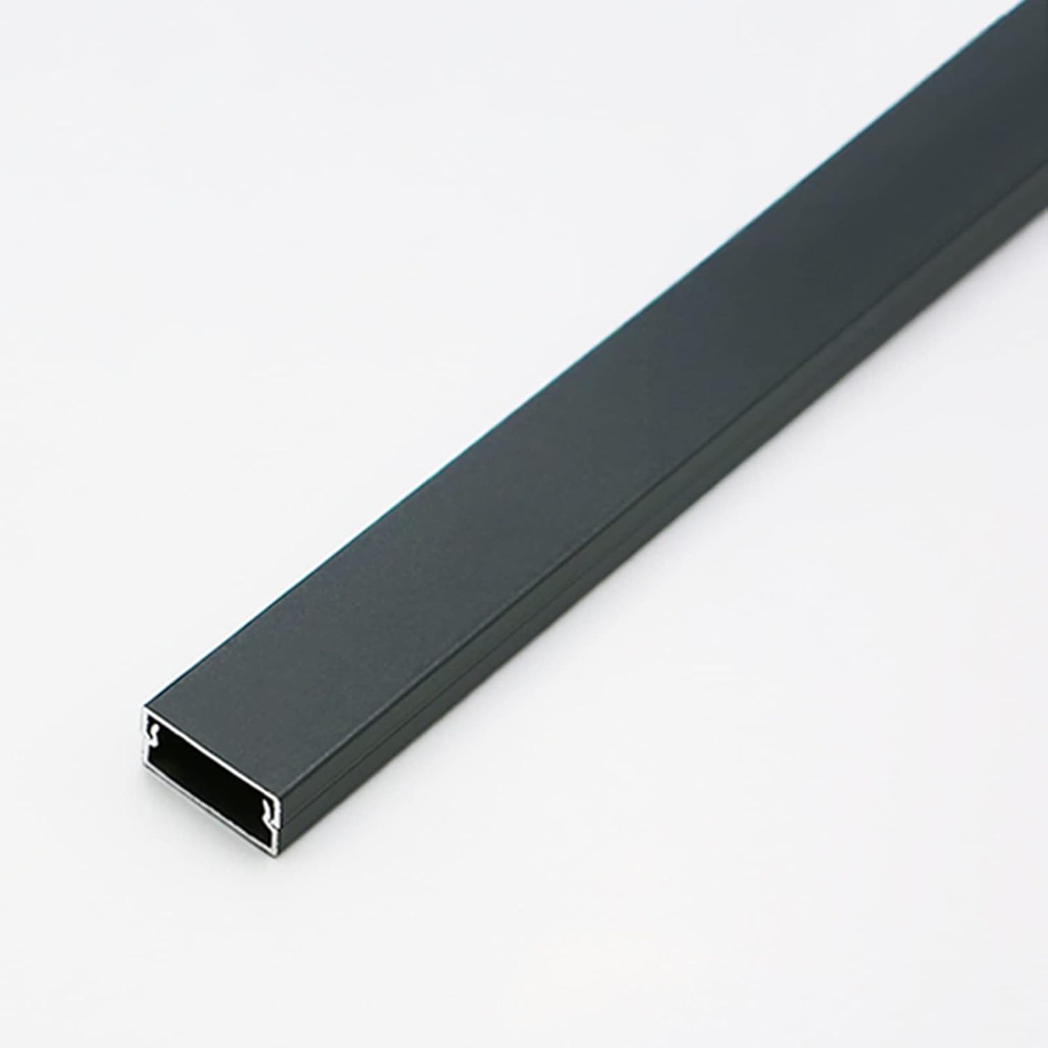 Canaleta para cables de aluminio gris, autoadhesiva, pintable, para pared o exterior, 1 m (39 pulgadas), tamaño 20 mm x 10 mm miniatura 1