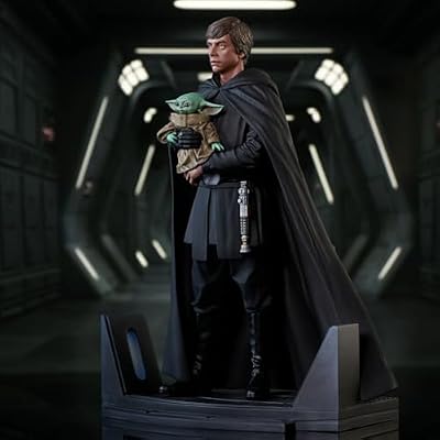Diamond Select Toys Star Wars Premier Collection: The Mandalorian: Luke Skywalker & Grogu Statue, Multicolor