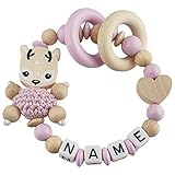 PERSONALISIERTES BABYGESCHENK - Personalisierte Geschenke zur Geburt oder zur Taufe machen Freude. Verschenken Sie dieses Spielzeug mit Namen an neue Erdenbürger.