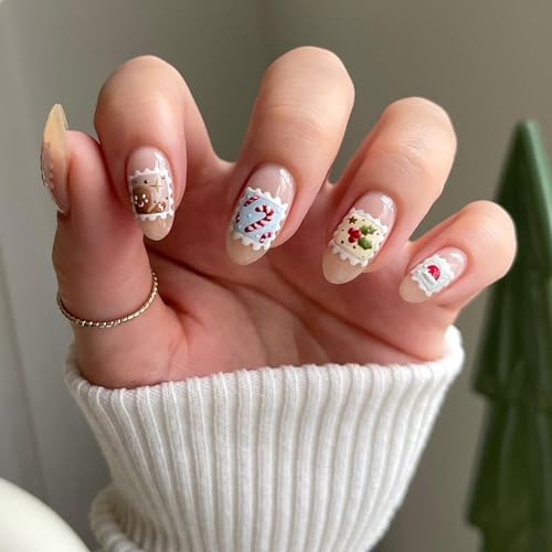 30 Candy Cane Nails That'll Make Your Manicure the Sweetest of the Season 31 N/A