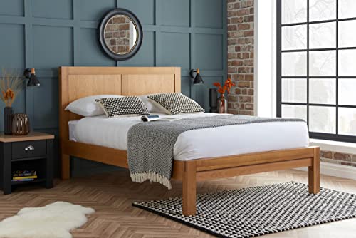 Birlea 135cm Bellevue Bed, Oak