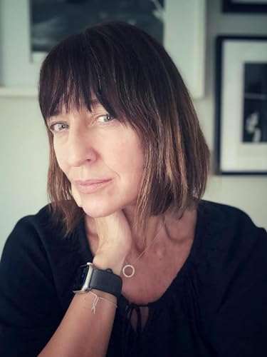 BEHIND THE SCENES OF A COVER SHOOT