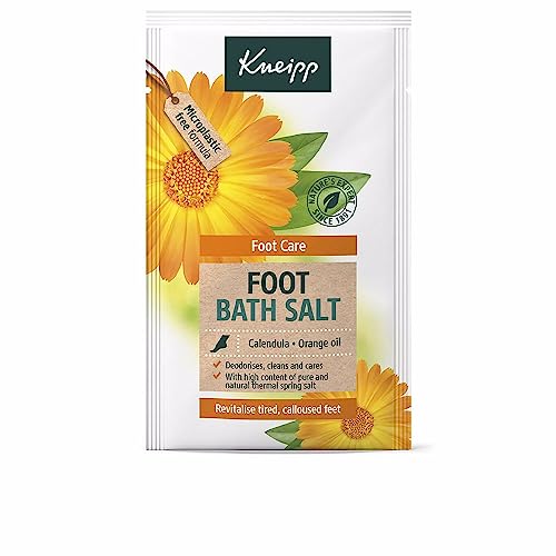 Kneipp Foot Bath Salt, Sales de Baño Relajantes, Ideal para Pies Cansados y con Córnea, Desodoriza, Limpia y Cuida, con Salmuera Natural, Extracto de Caléndula, Aceite de Jojoba y Naranja, 40g