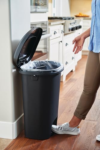 Rubbermaid 1843029 Classic Step-On Trash Can With Lid, 13-Gallon, Black, Easy Clean Wastebasket For Home/Kitchen/Bedroom/Office thumb #4