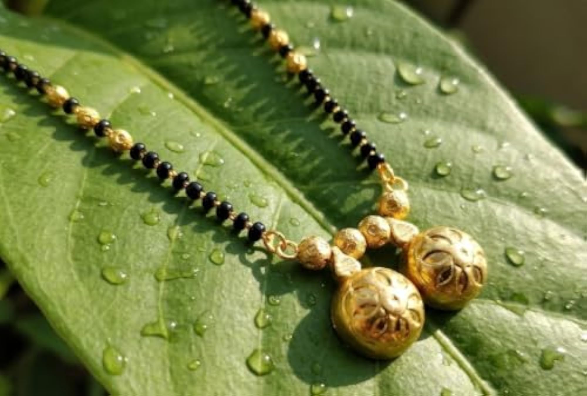 COLOUR OUR DREAMS Mangalsutra for Women, Traditional Design