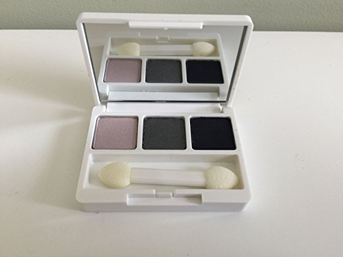 Clinique Eye shadow Palette Set of 3: #09 Smoke and Mirrors/#09 Smoke and Mirrors/#5J Stone