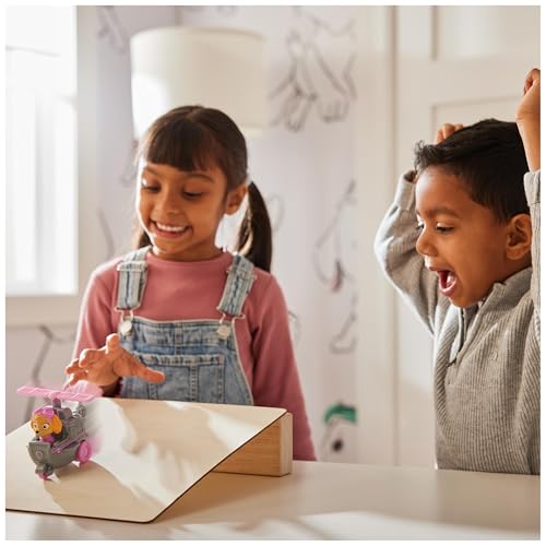 PAW PATROL Bolide de Sauvetage Deluxe Deluxe Rescue Racers avec Moteur à rétraction – Assorti – Choix aléatoire du Personnage - vue 8