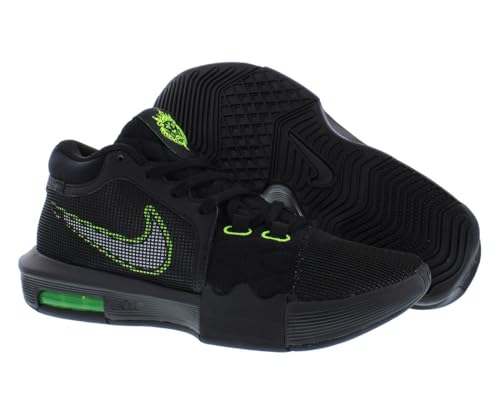 Image of Nike Lebron Witness VIII Men's Basketball Shoes