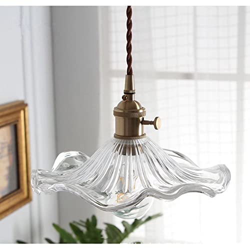 Plafonnier en verre rétro industriel pour illuminer un restaurant chic
