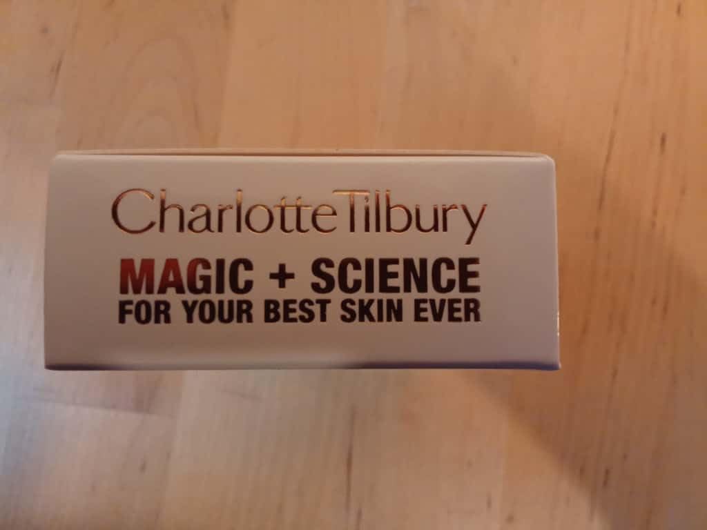 CHARLOTTE TILBURY Unsichtbare UV-Grundierung für makellose, porenlose Haut by BELLA