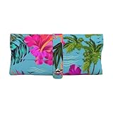 Fabriqué à partir de cuir synthétique microfibre avec une texture Napa, cet étui à lunettes de soleil imprimé Hello Hawaii offre une sensation et tout en assurant que vos lunettes restent sans rayures et impeccables.