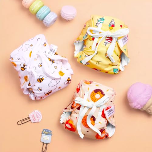 Image of SuperBottoms DryFeel Baby Langot 0-6 months l Organic Cotton Modern Baby Nappy l Mess-free Langot with Gentle Elastics l Super DryFeel Top Layer l Diaper-free Time Essential | 3 Pack