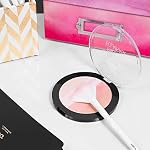 wet n wild MegaGlo Illuminating Blush Makeup Powder Palette, Catwalk Pink, Highlighter Face Make Up - Image 5