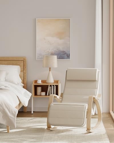 SONGMICS Schaukelstuhl, mit Armlehnen aus Birkenholz, Schaukelsessel, 5-fach verstellbare Fußstütze, bis 150 kg belastbar, für Schlafzimmer, Wohnzimmer, beige-naturfarben LYY10M