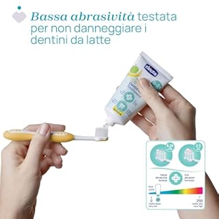 Chicco Dentifricio Bambini Gusto Mela e Banana, Dentifricio per Bambini, Delicato sui Dentini dei Bambini, Bassa Abrasività, Senza Fluoro, Contrasta la Formazione delle Carie, 50 ml, 6-24 Mesi